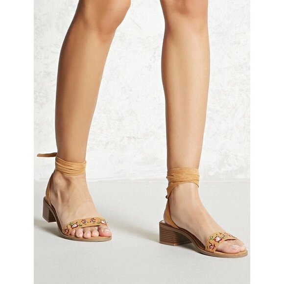 Forever 21 Sz 8.5 Floral Embroidered Faux Suede Leather Wrap Tie Lace Up Sandals - Picture 2 of 12